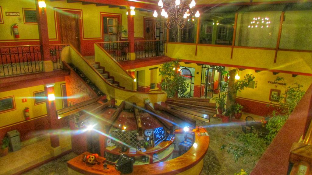 Hotel Real Del Valle Сан-Кристобаль-де-Ла-Касас Экстерьер фото
